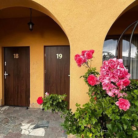 Hotel U Grubego Wielogóra Екстериор снимка